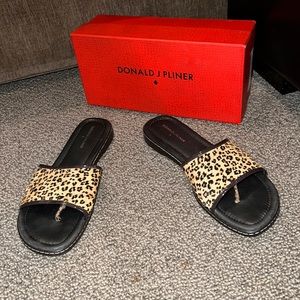 Donald J Pliner Giggi Camel Leopard Pony Haircalf Slide Size 11